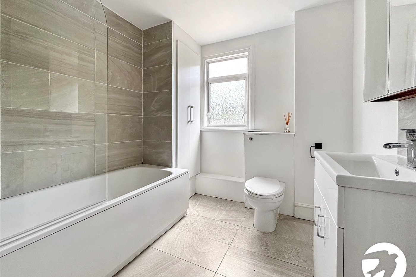 2 bedroom house to rent in Snodland | Robinson Michael & Jackson