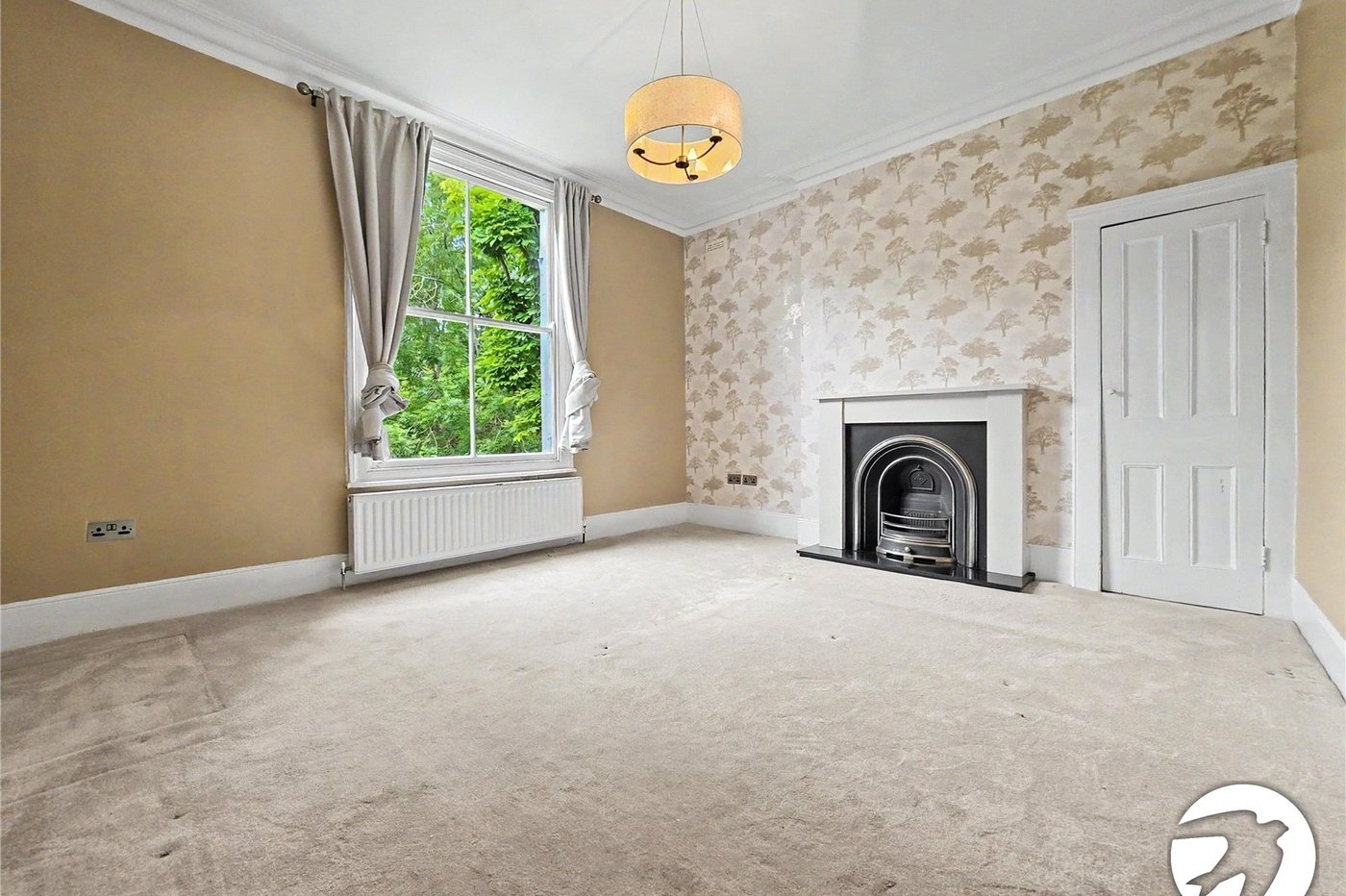3 bedroom property to rent in London | Robinson Jackson