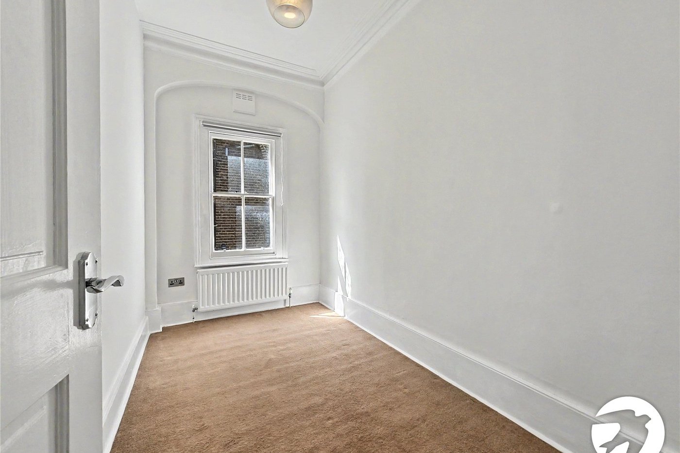 3 bedroom property to rent in London | Robinson Jackson