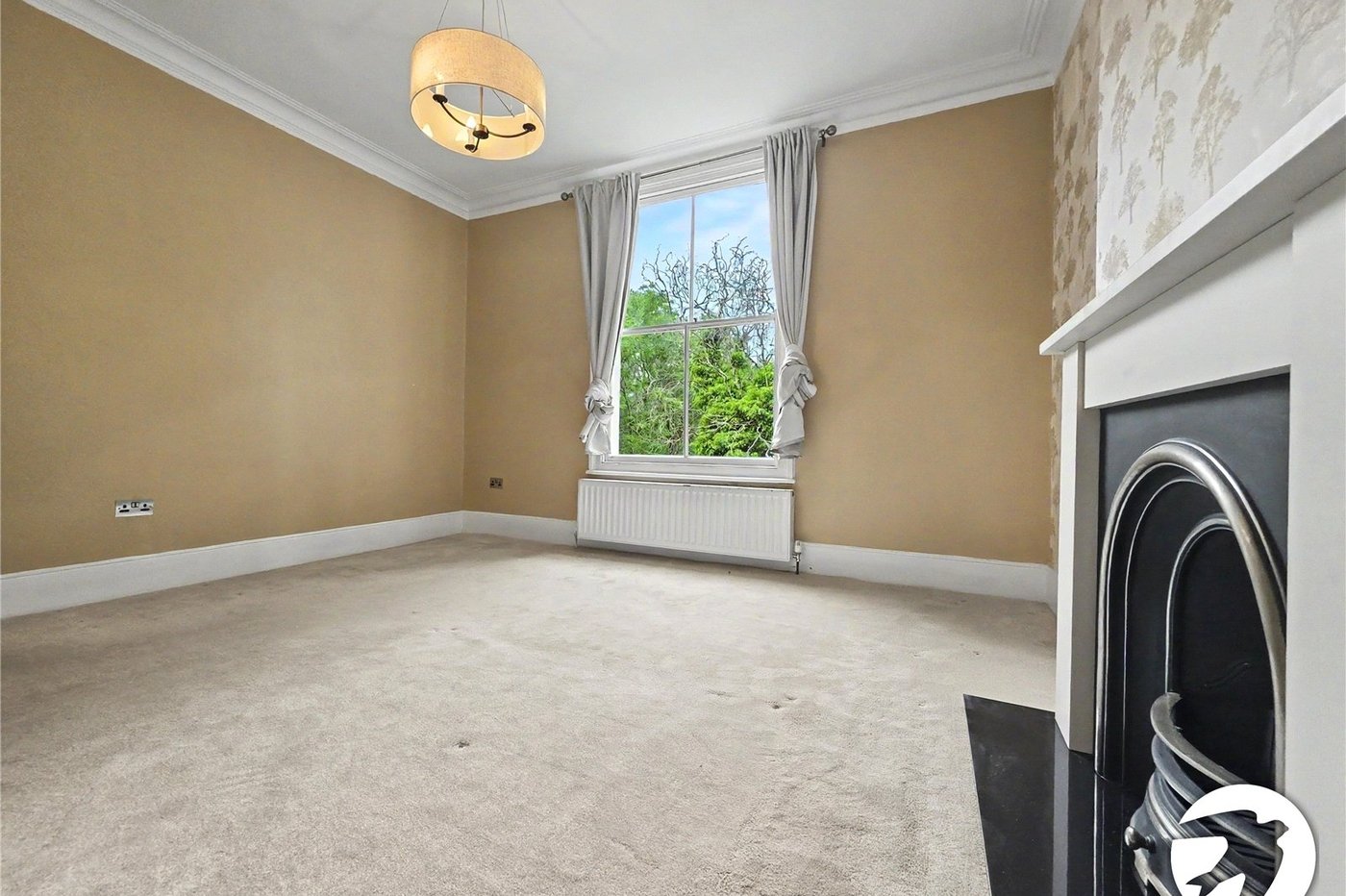 3 bedroom property to rent in London | Robinson Jackson