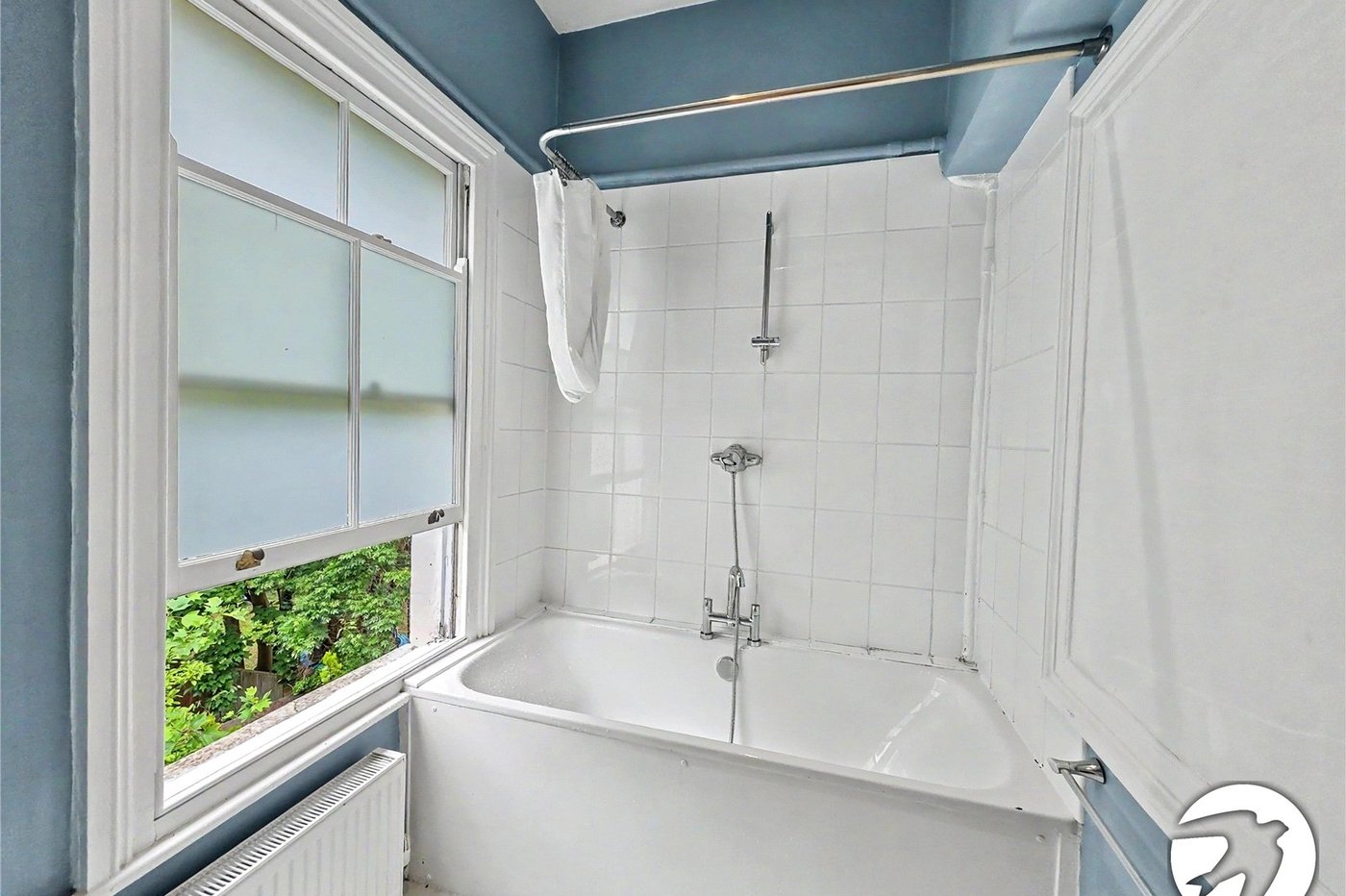 3 bedroom property to rent in London | Robinson Jackson