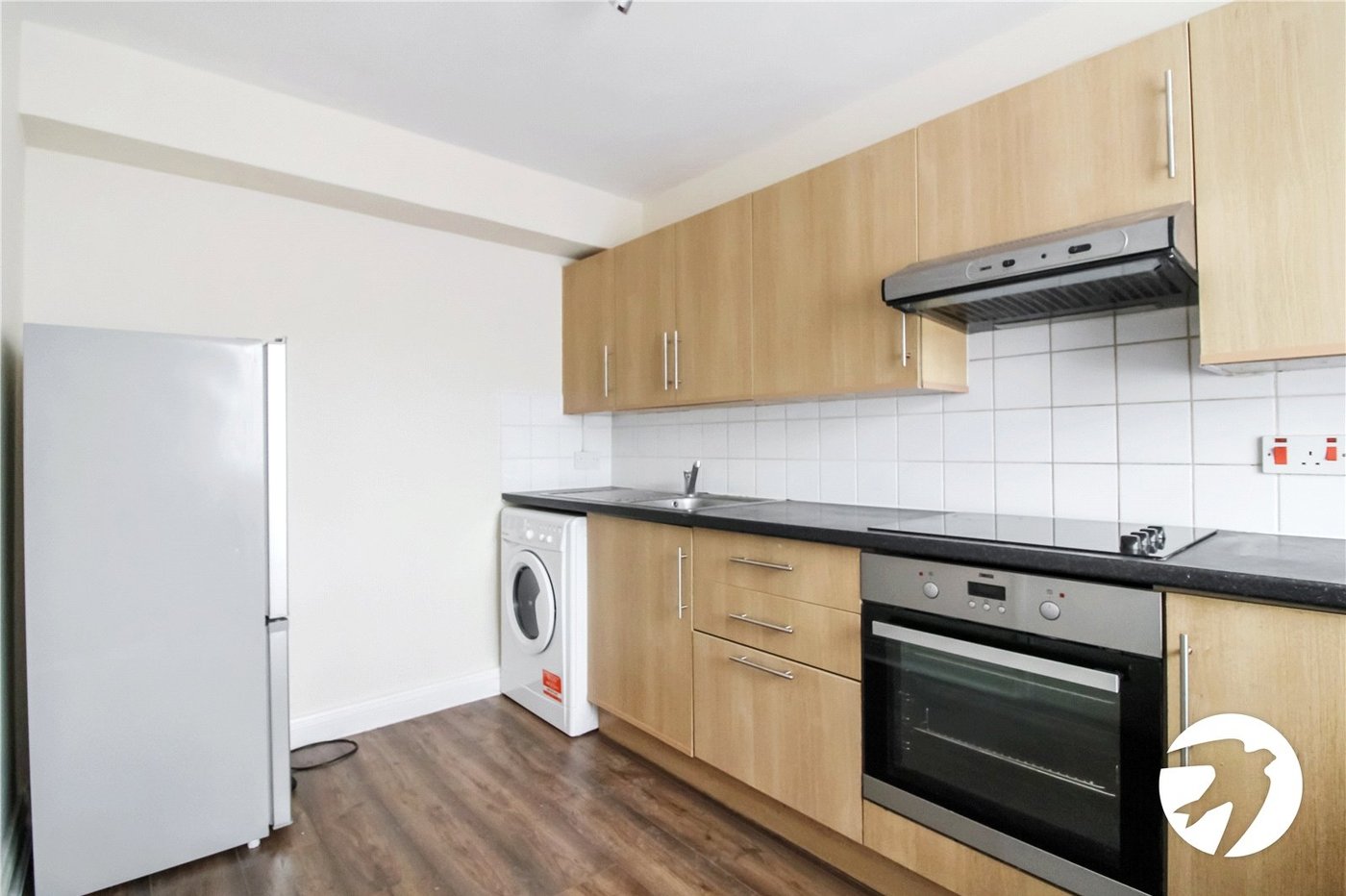 2 bedroom property to rent in London | Robinson Jackson