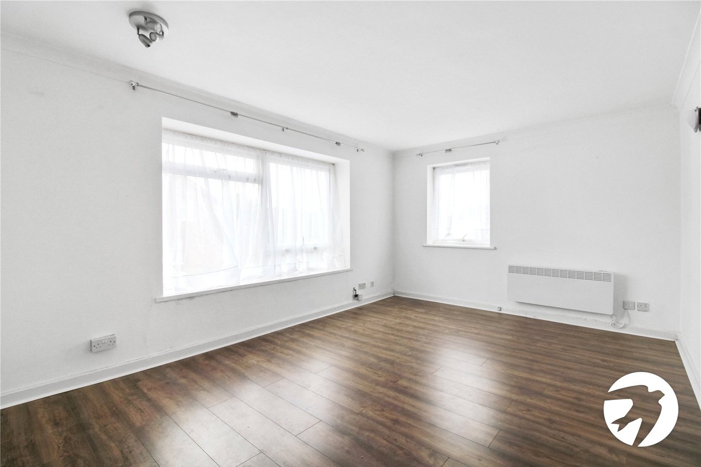 2 bedroom property to rent in London | Robinson Jackson