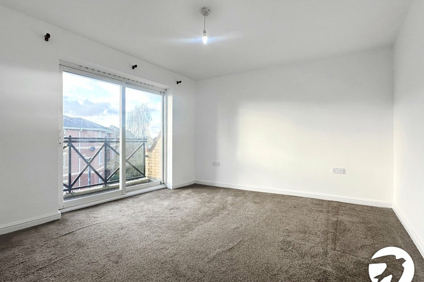 2 bedroom property to rent in London | 
