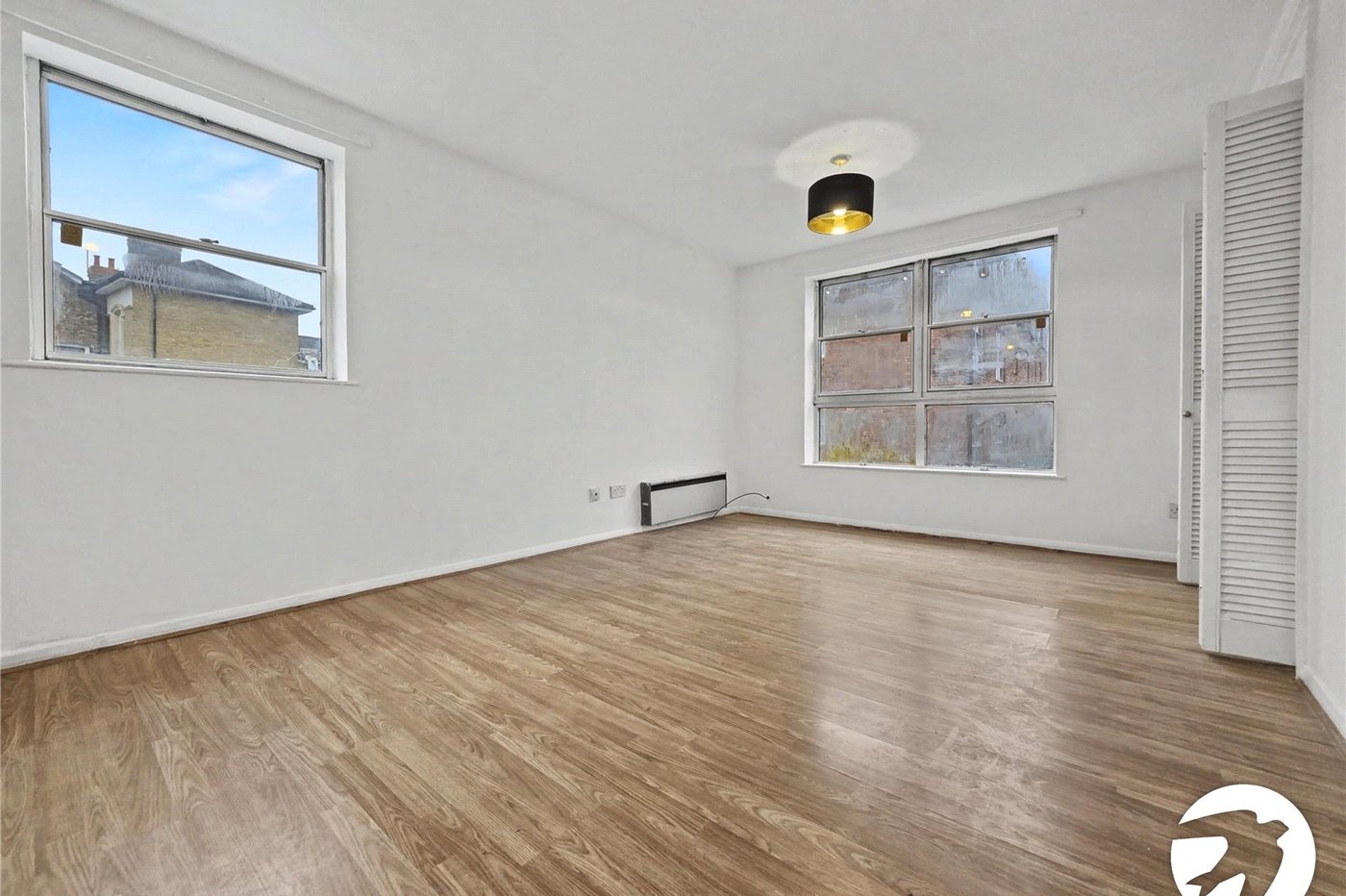 2 bedroom property to rent in London | Robinson Jackson