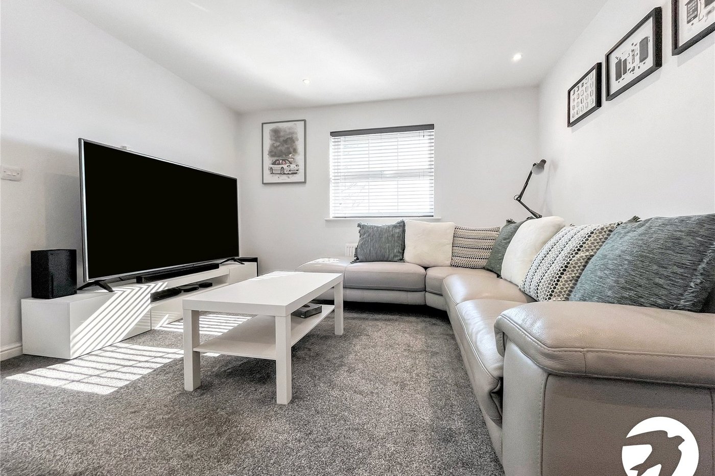 2 bedroom property to rent in Kemsley | Robinson Michael & Jackson