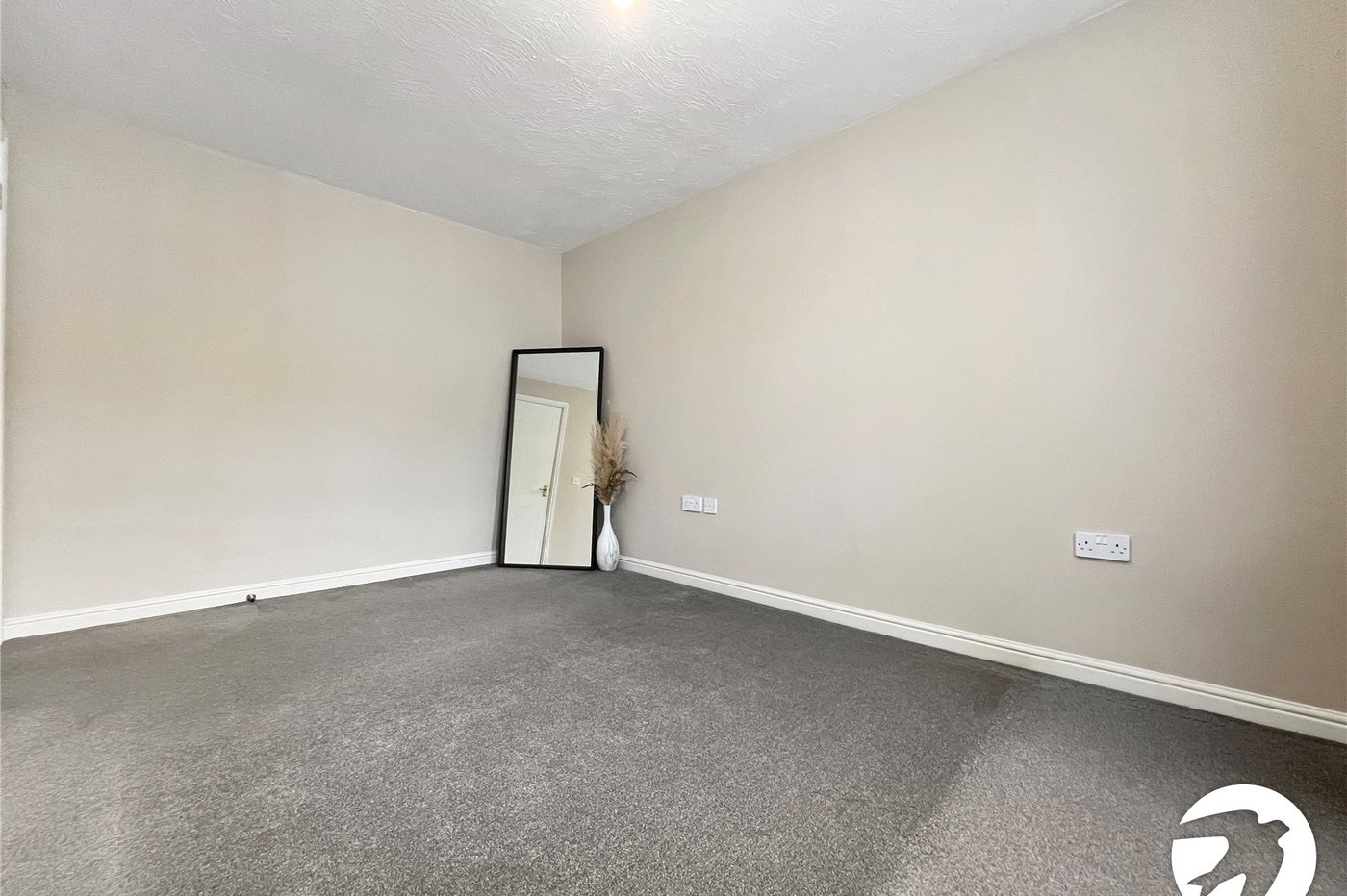 2 bedroom property to rent in Chatham | Robinson Michael & Jackson
