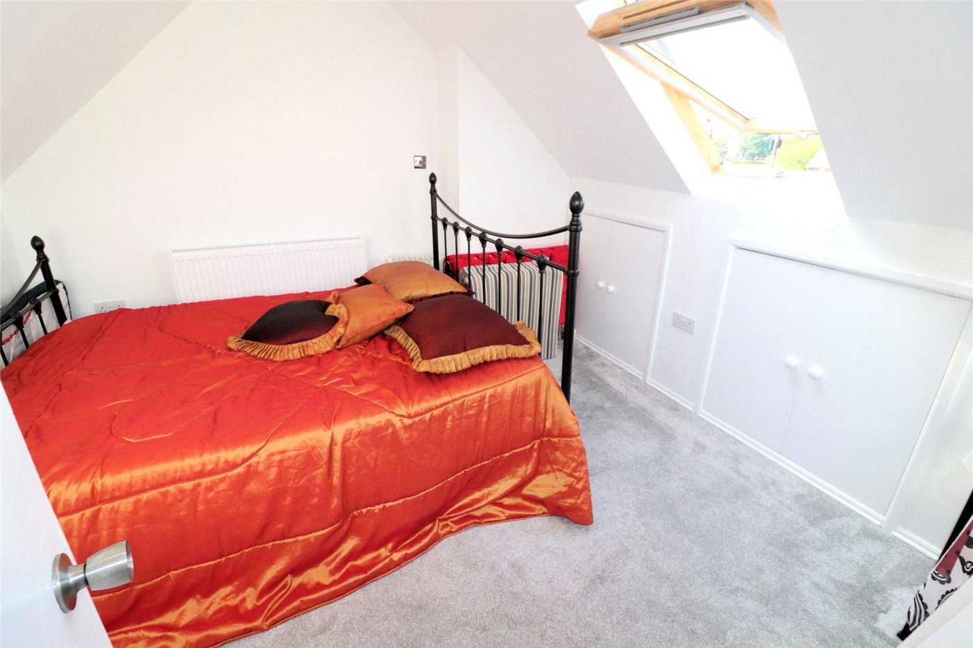 3 bedroom house to rent in Erith | Robinson Jackson