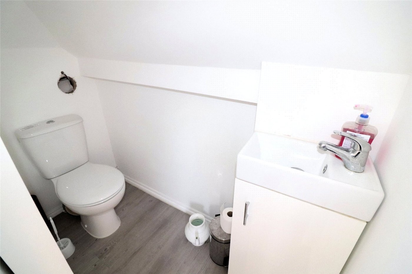3 bedroom house to rent in Erith | Robinson Jackson
