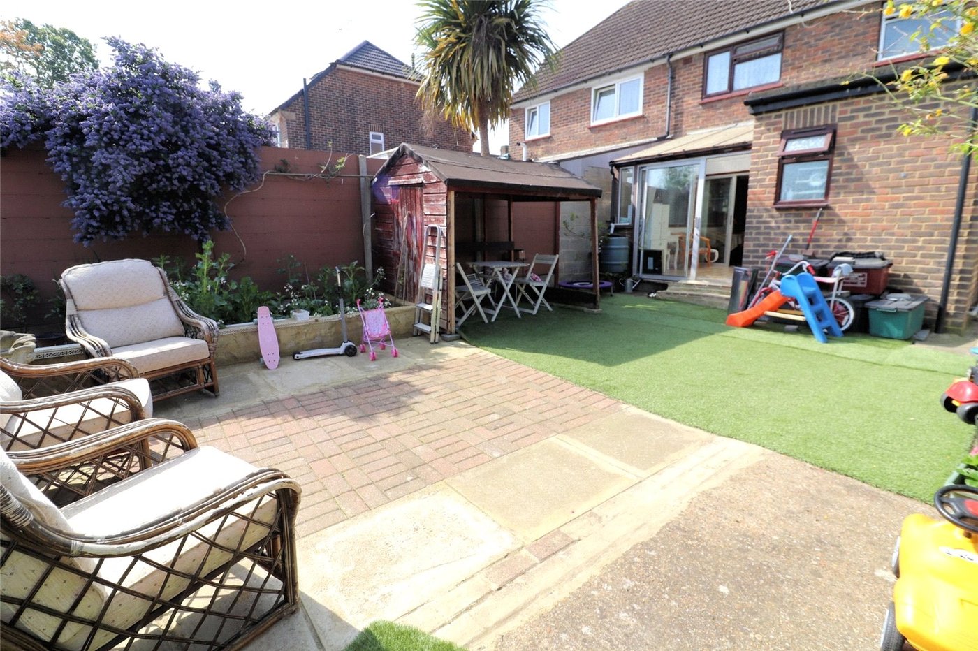 3 bedroom house to rent in Erith | Robinson Jackson