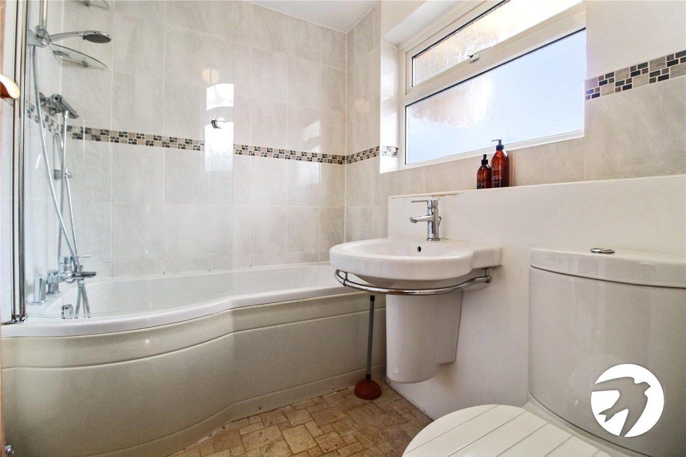 2 bedroom house to rent in Gravesend | Robinson Michael & Jackson