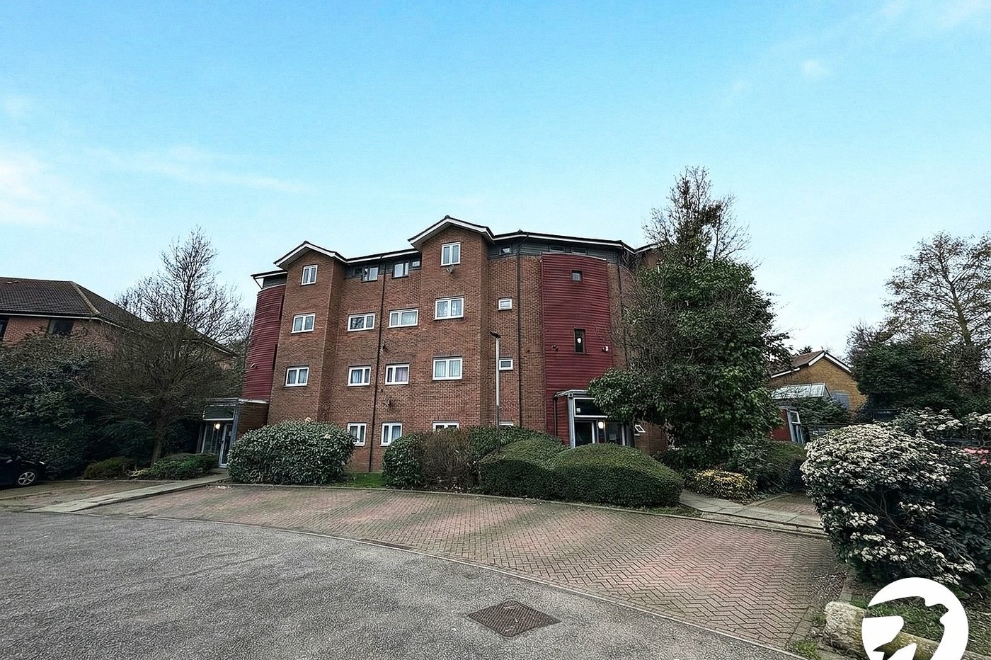 2 bedroom property to rent in London | 