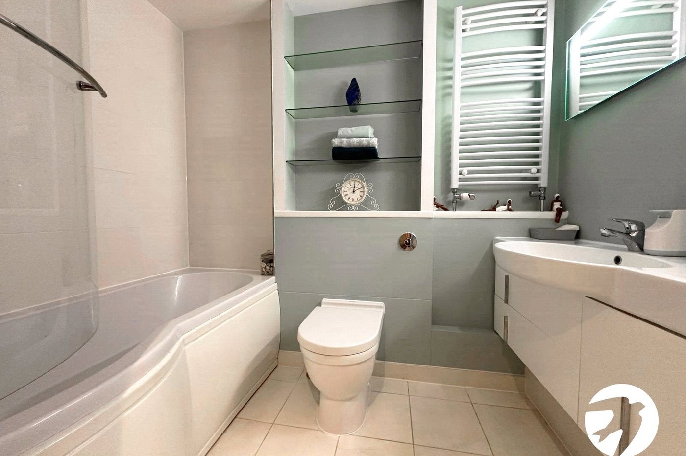 2 bedroom property to rent in London | Robinson Jackson