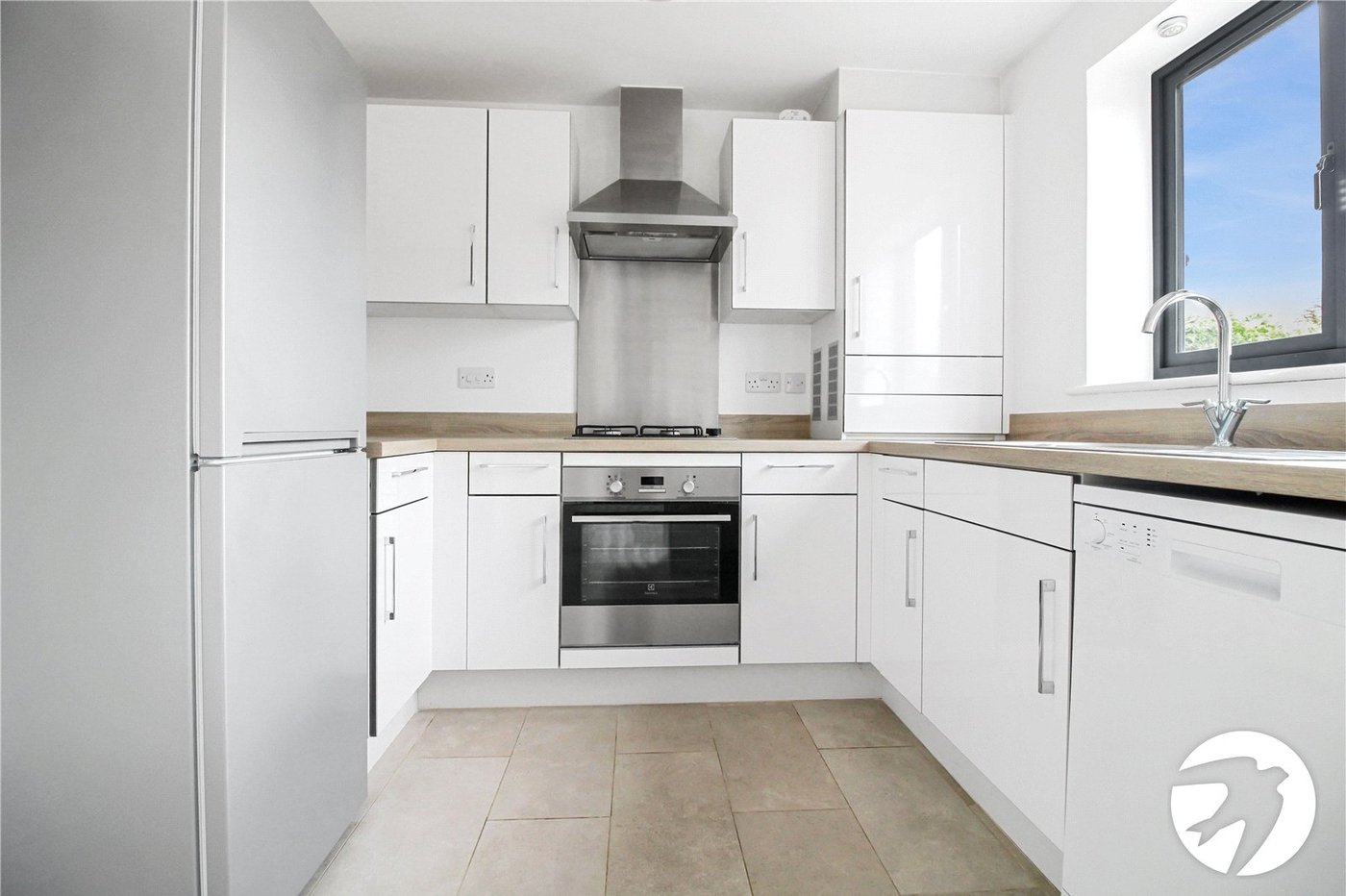 5 bedroom house to rent in Castle Hill | Robinson Michael & Jackson
