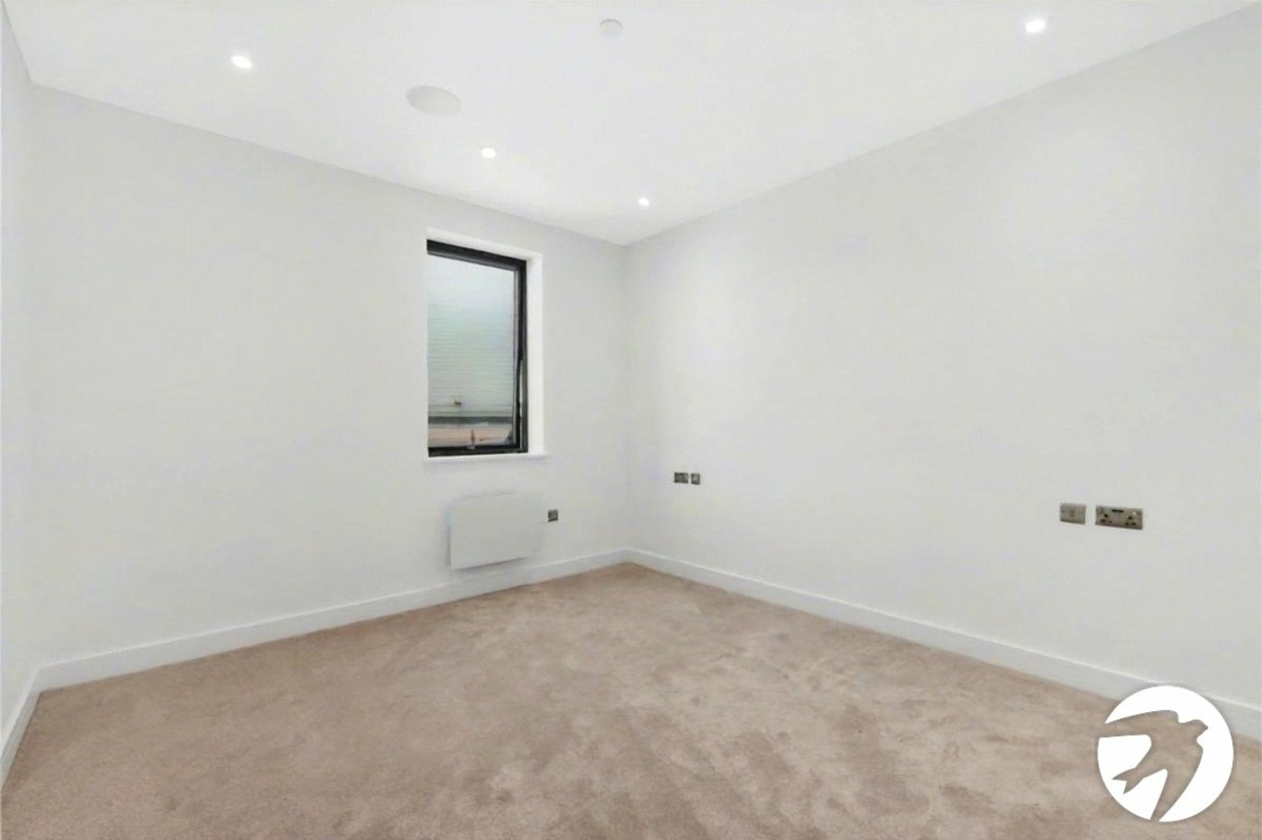 2 bedroom property to rent in 2 Knoll Rise | Robinson Jackson