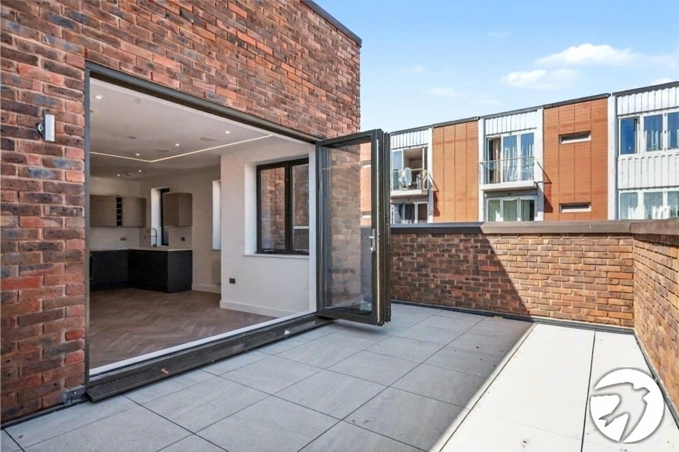 2 bedroom property to rent in 2 Knoll Rise | Robinson Jackson