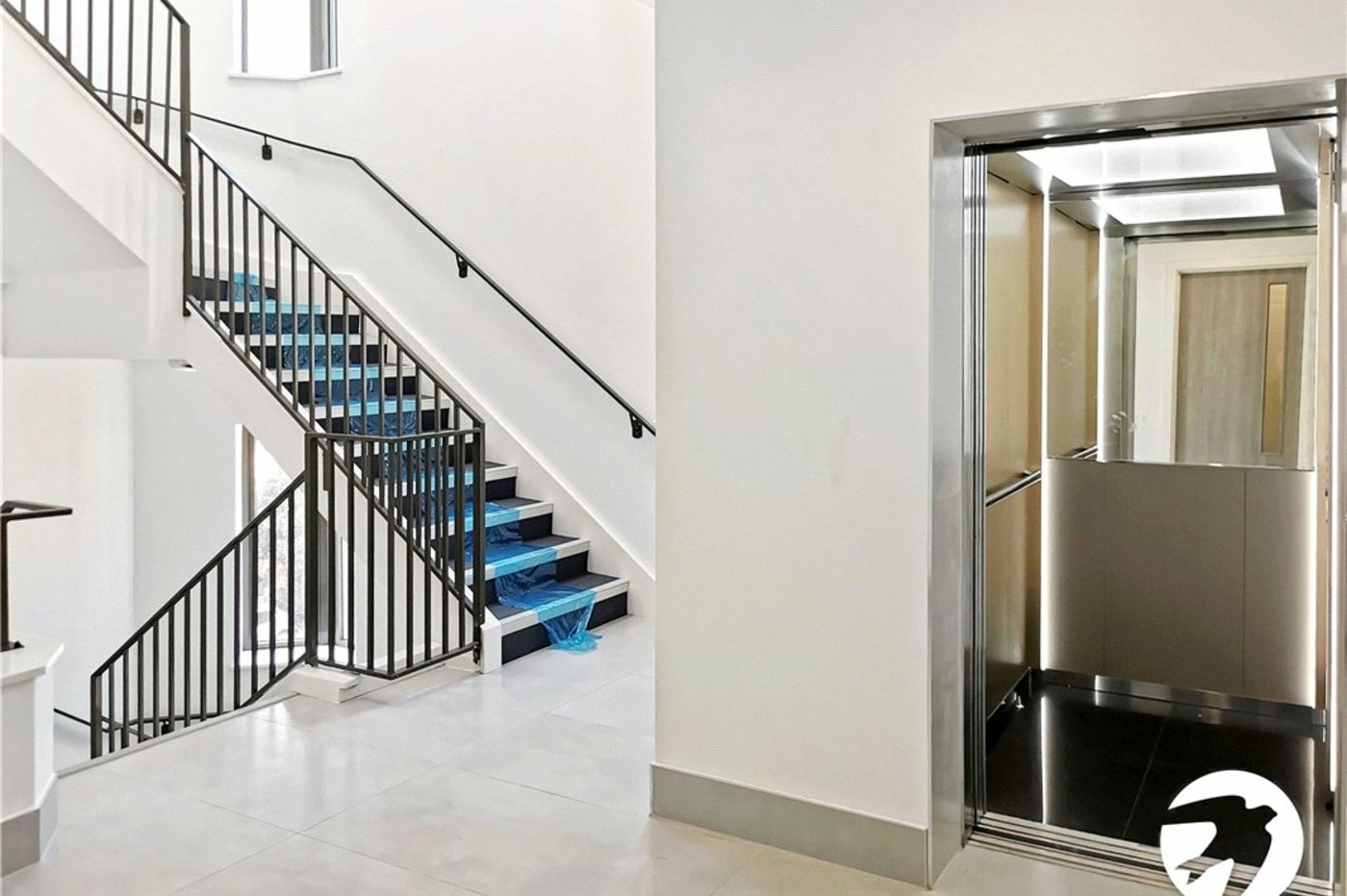 2 bedroom property to rent in 2 Knoll Rise | Robinson Jackson