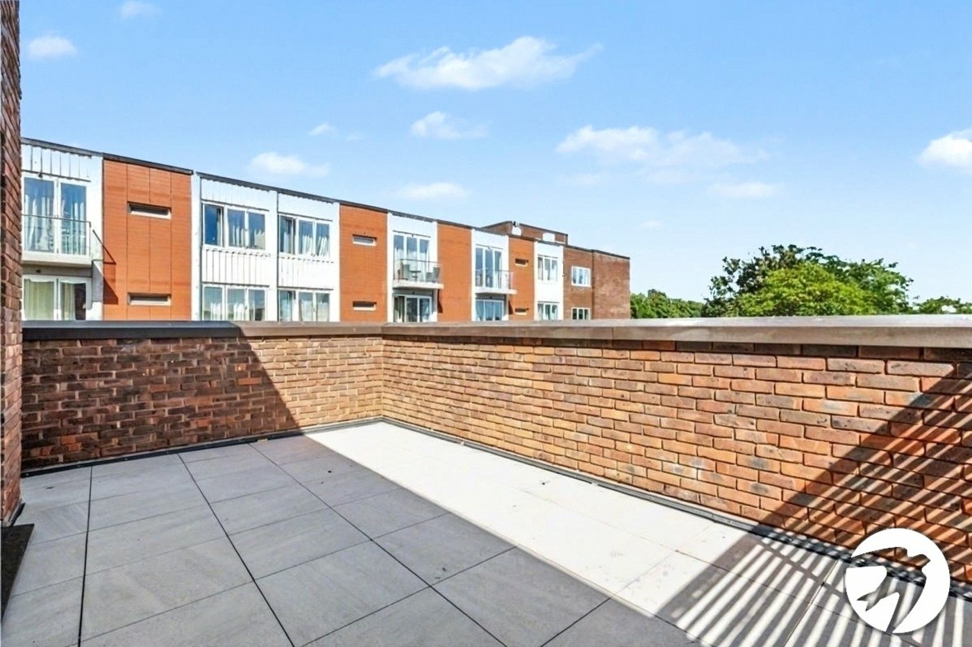 2 bedroom property to rent in 2 Knoll Rise | Robinson Jackson