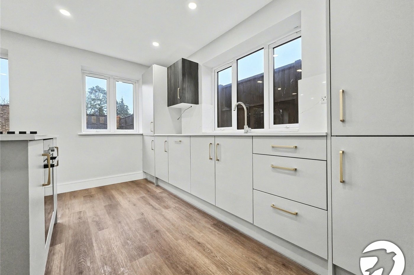 2 bedroom bungalow to rent in Erith | Robinson Jackson