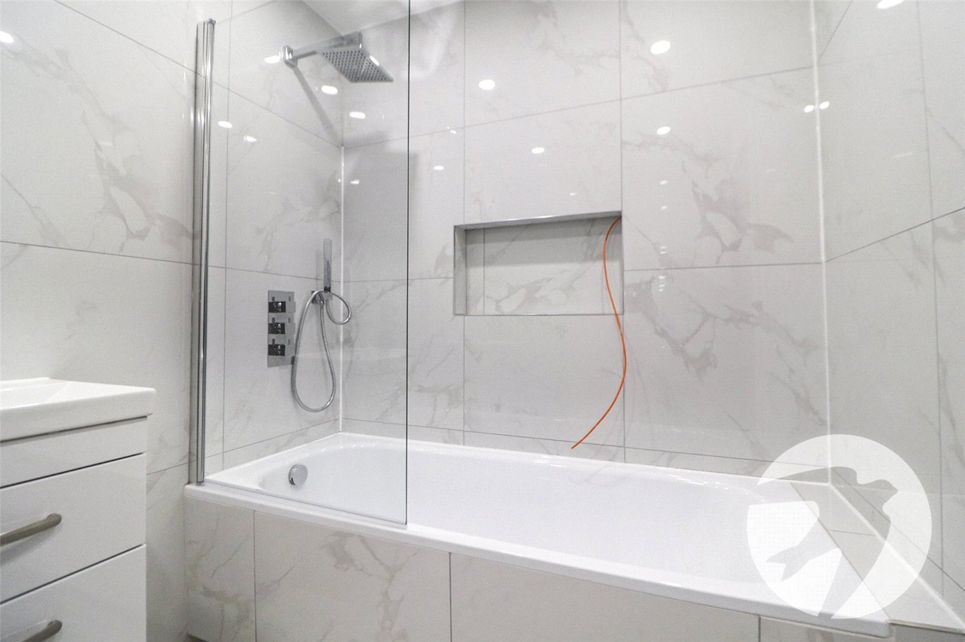 2 bedroom bungalow to rent in Erith | Robinson Jackson