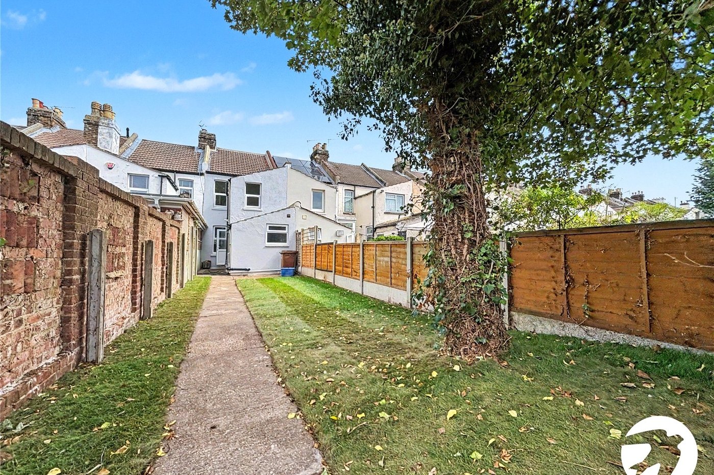 3 bedroom house to rent in Gillingham | Robinson Michael & Jackson