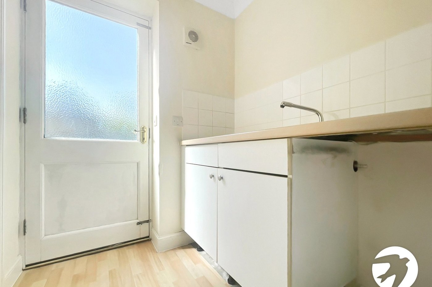 2 bedroom property to rent in Iwade | Robinson Michael & Jackson