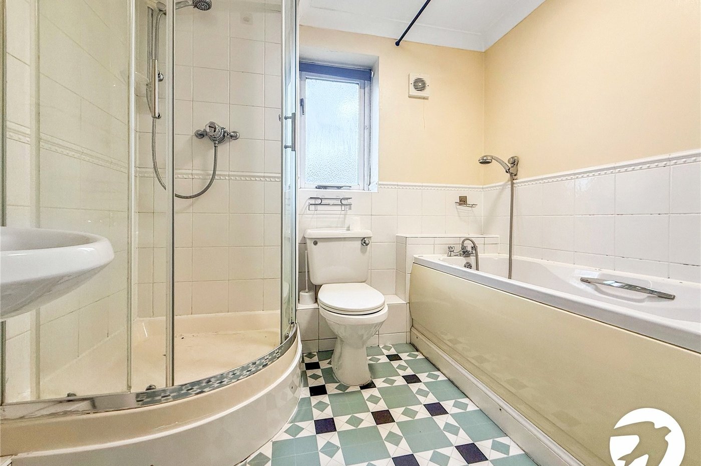 2 bedroom property to rent in Iwade | Robinson Michael & Jackson