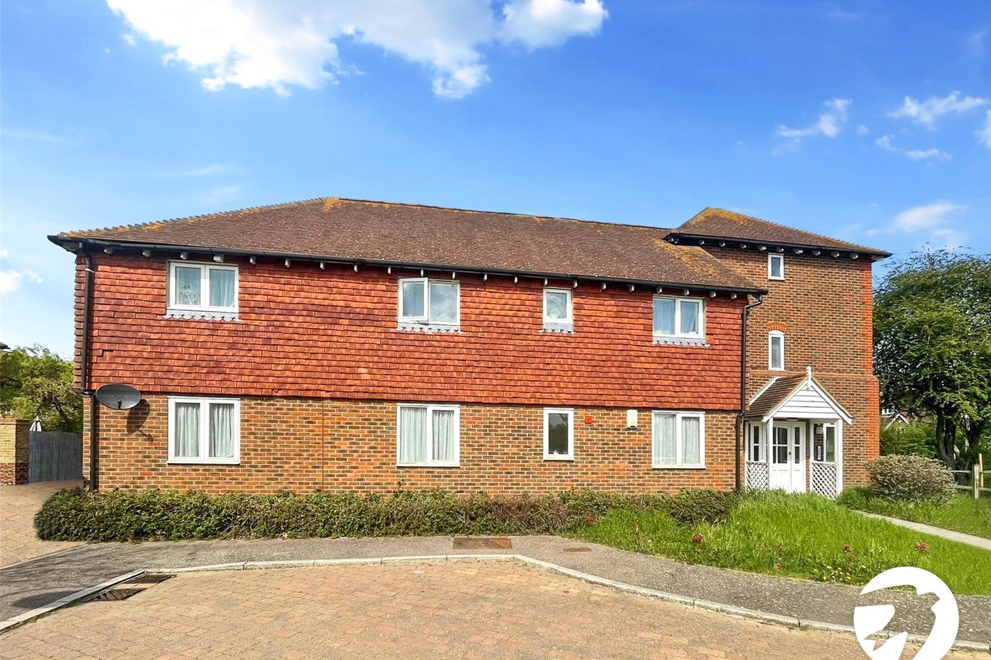 2 bedroom property to rent in Iwade | Robinson Michael & Jackson