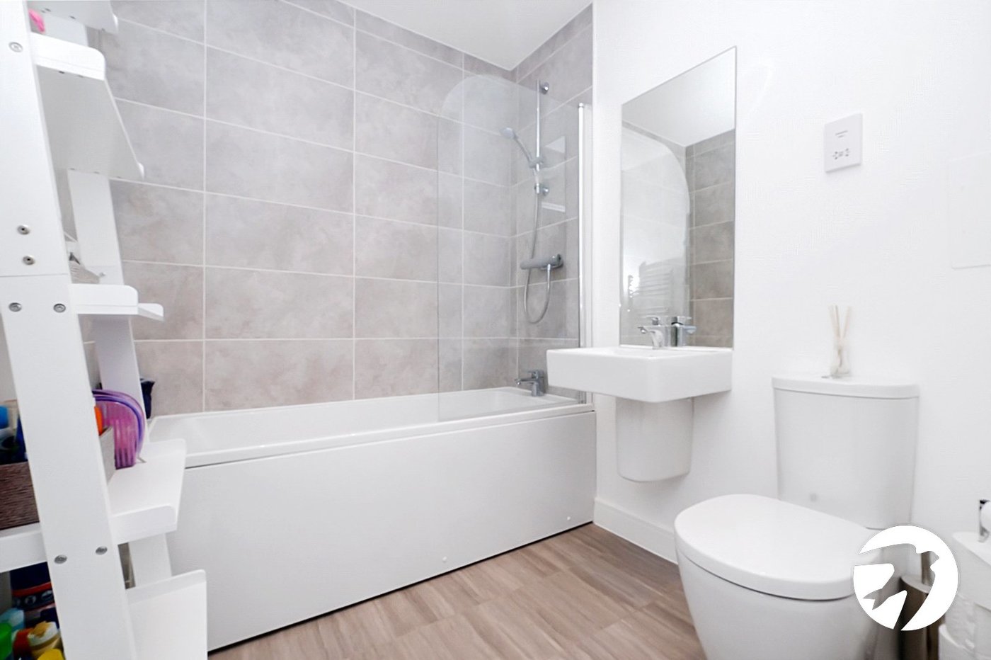 2 bedroom property to rent in Weldon | Robinson Michael & Jackson