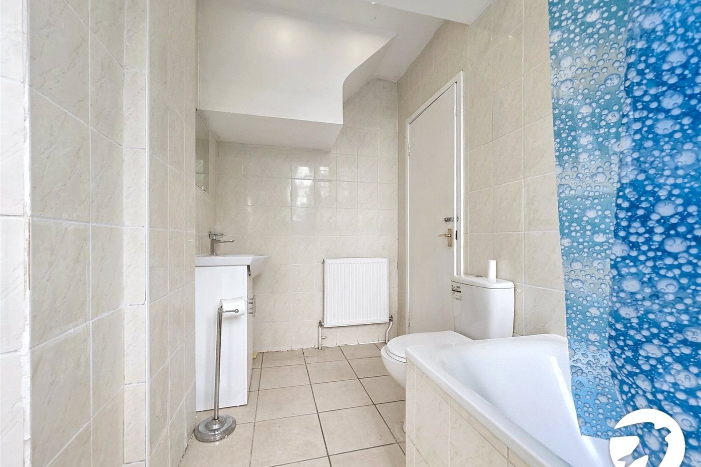 2 bedroom property to rent in London | Robinson Jackson