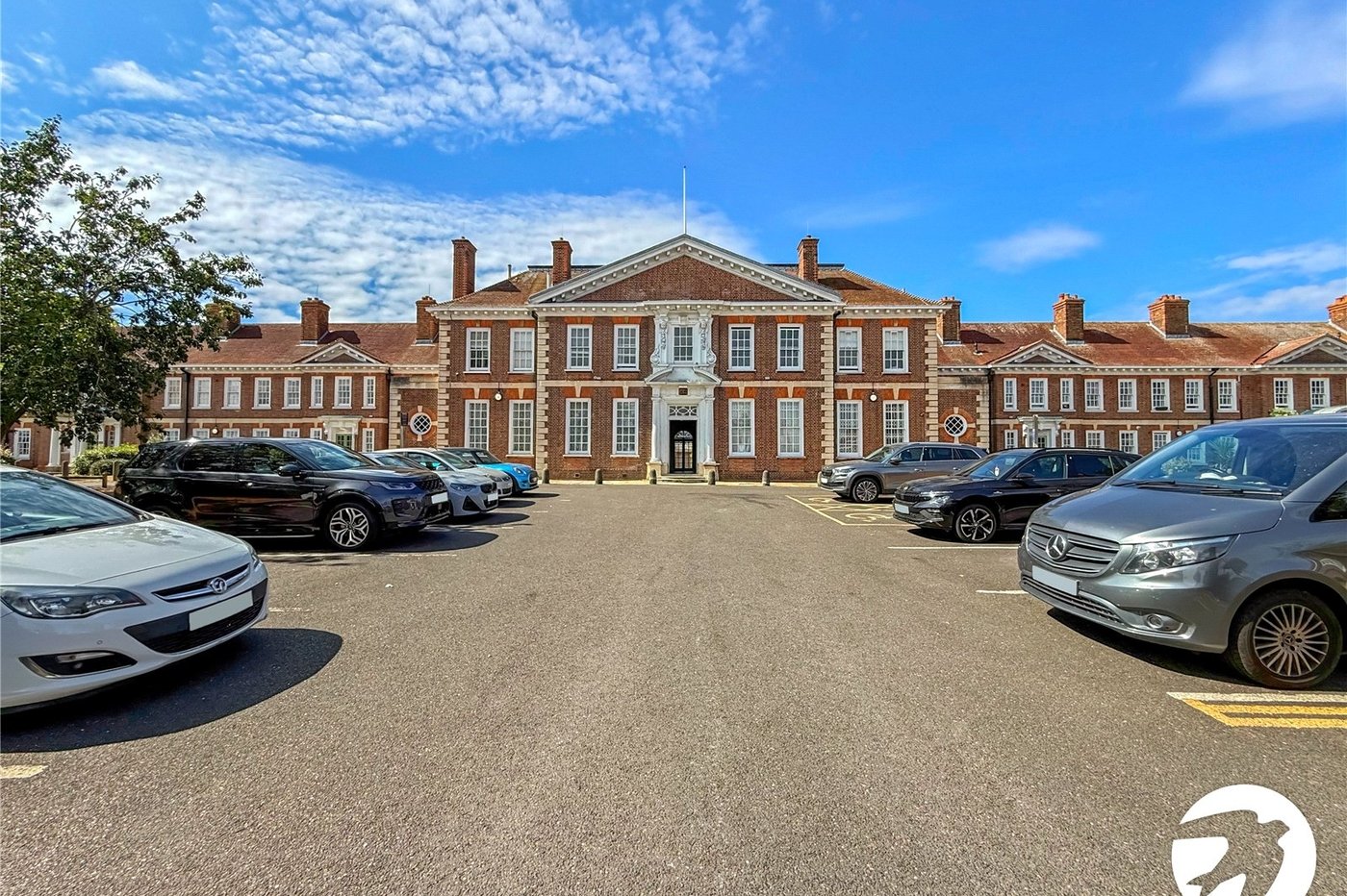 2 bedroom property to rent in London | Robinson Jackson