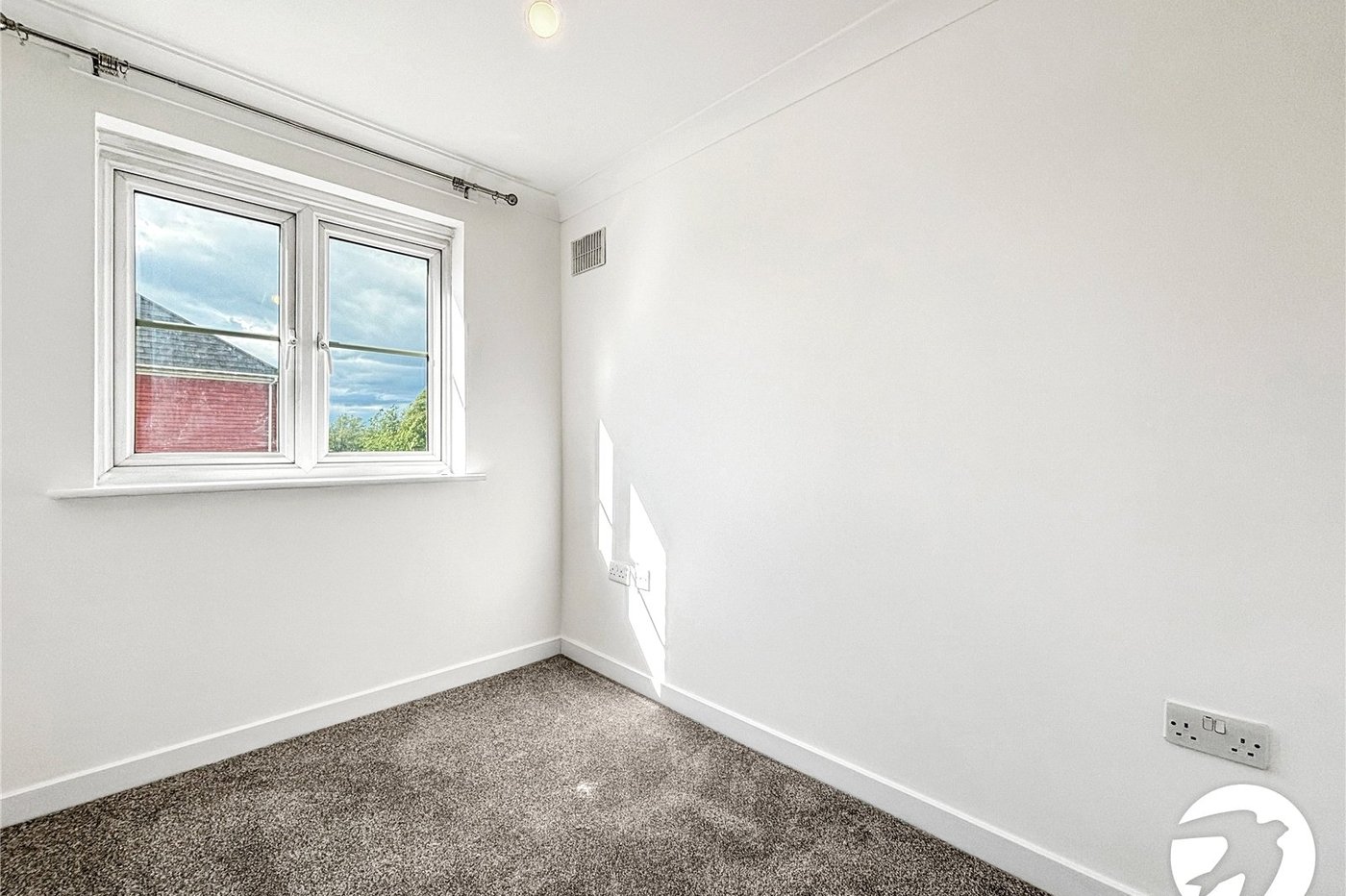 4 bedroom property to rent in Larkfield | Robinson Michael & Jackson