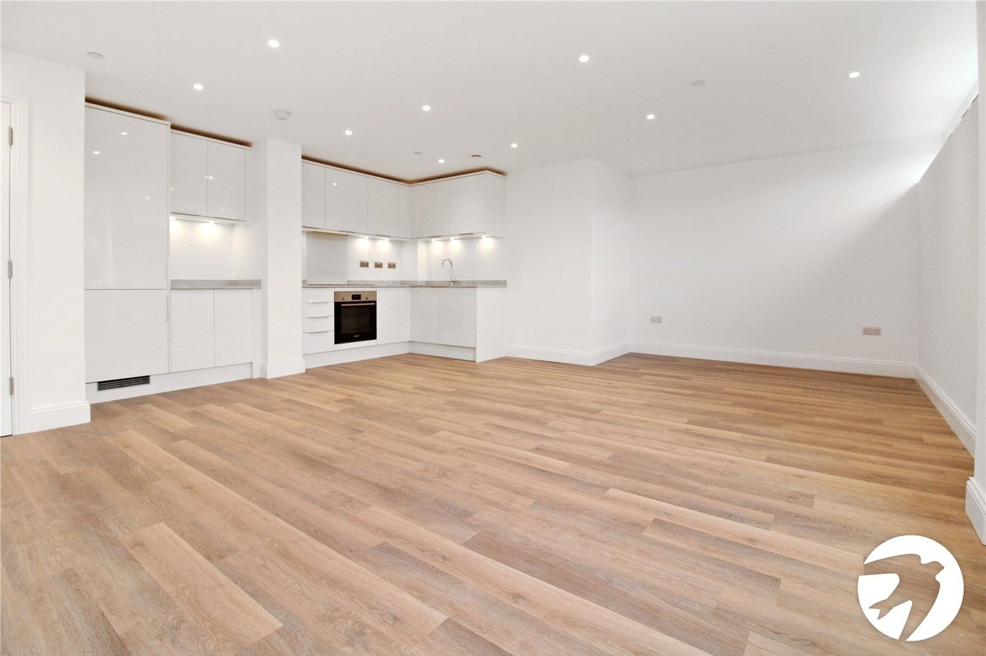 2 bedroom property to rent in Gravesend | Robinson Michael & Jackson