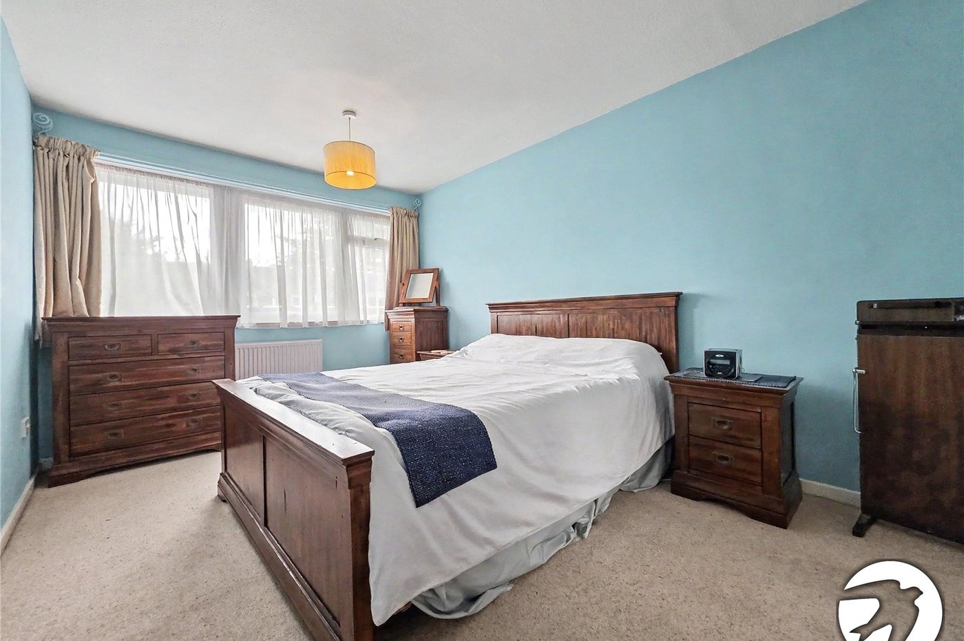 4 bedroom property to rent in London | Robinson Jackson