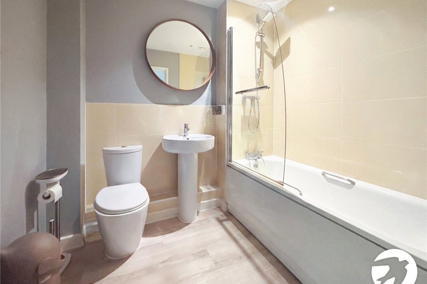 2 bedroom property to rent in South Croydon | Robinson Jackson