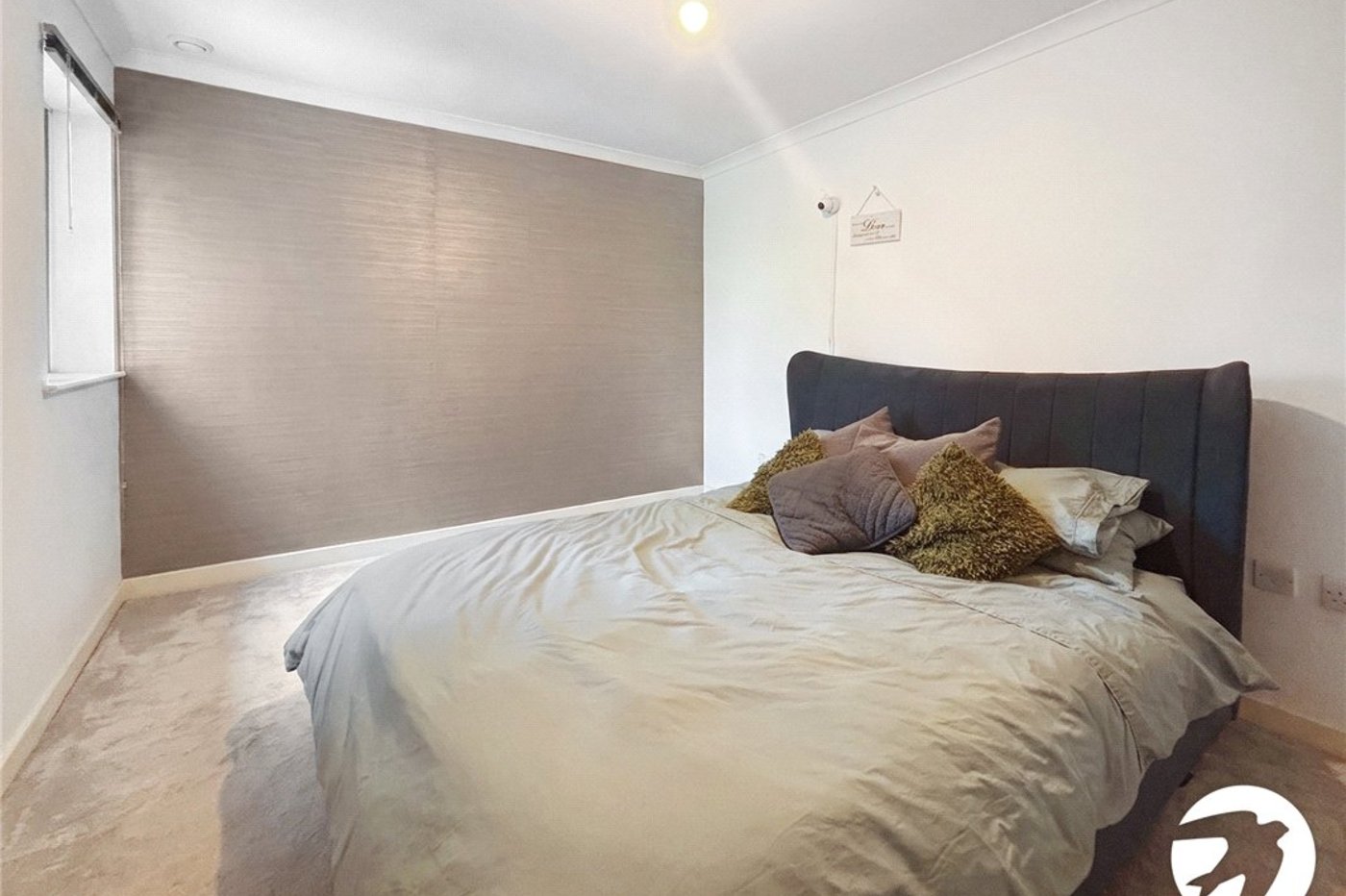 2 bedroom property to rent in South Croydon | Robinson Jackson