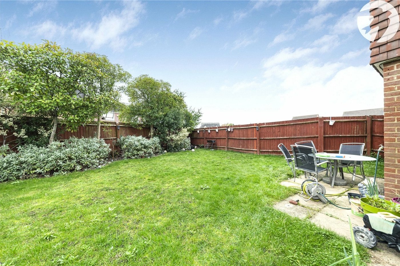 4 bedroom house to rent in Dartford | Robinson Jackson