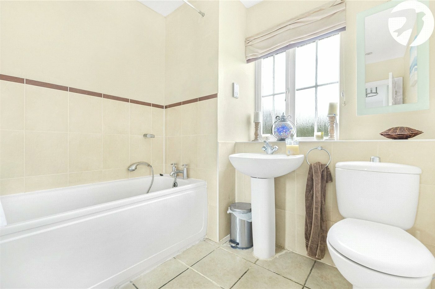 4 bedroom house to rent in Dartford | Robinson Jackson