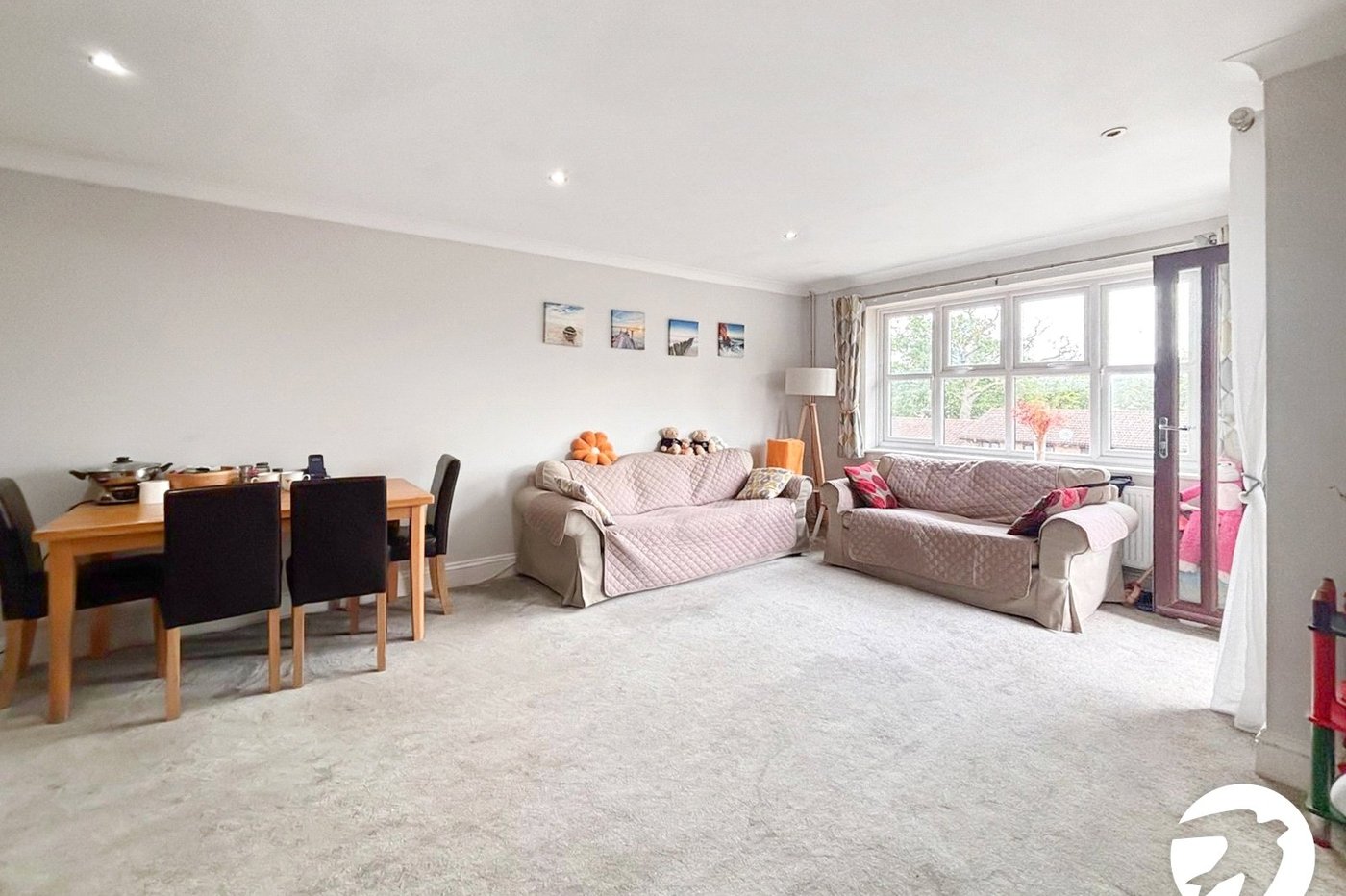 2 bedroom property to rent in Bexley | Robinson Jackson