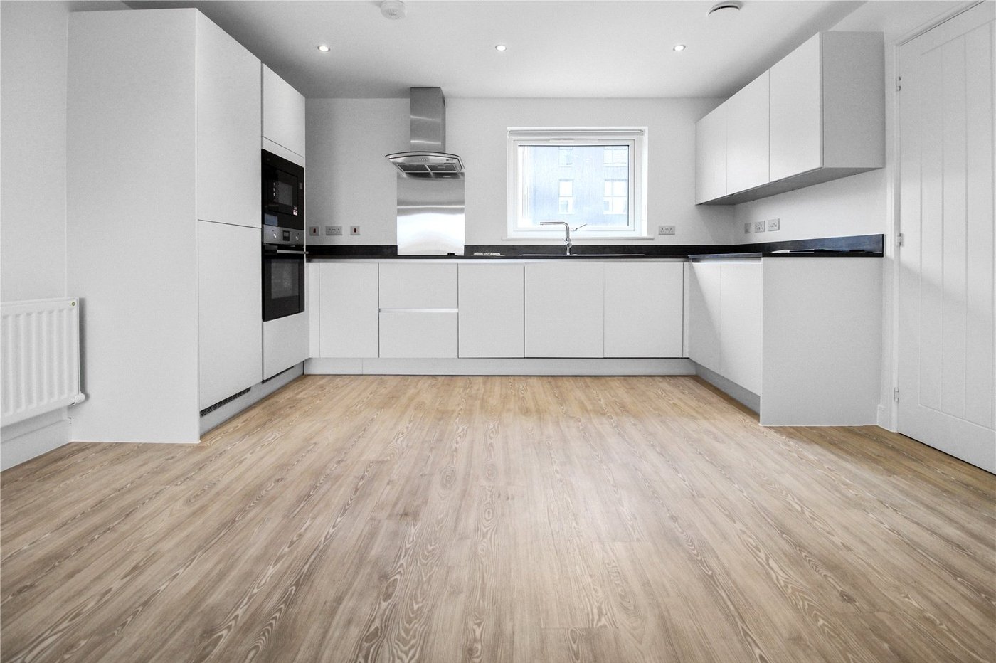 2 bedroom property to rent in Alkerden | Robinson Michael & Jackson