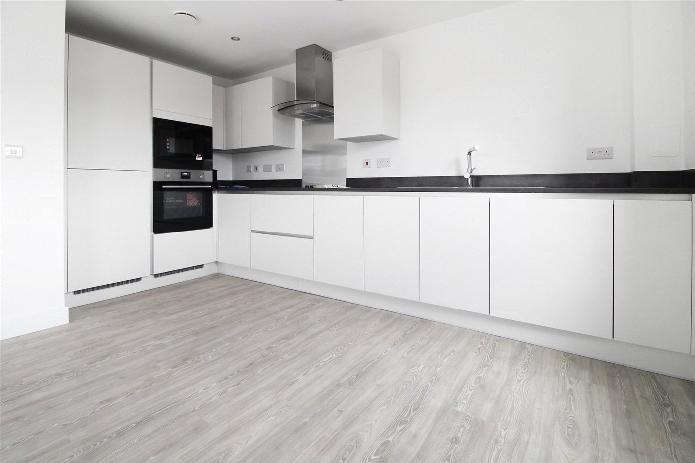 2 bedroom property to rent in Alkerden | Robinson Michael & Jackson