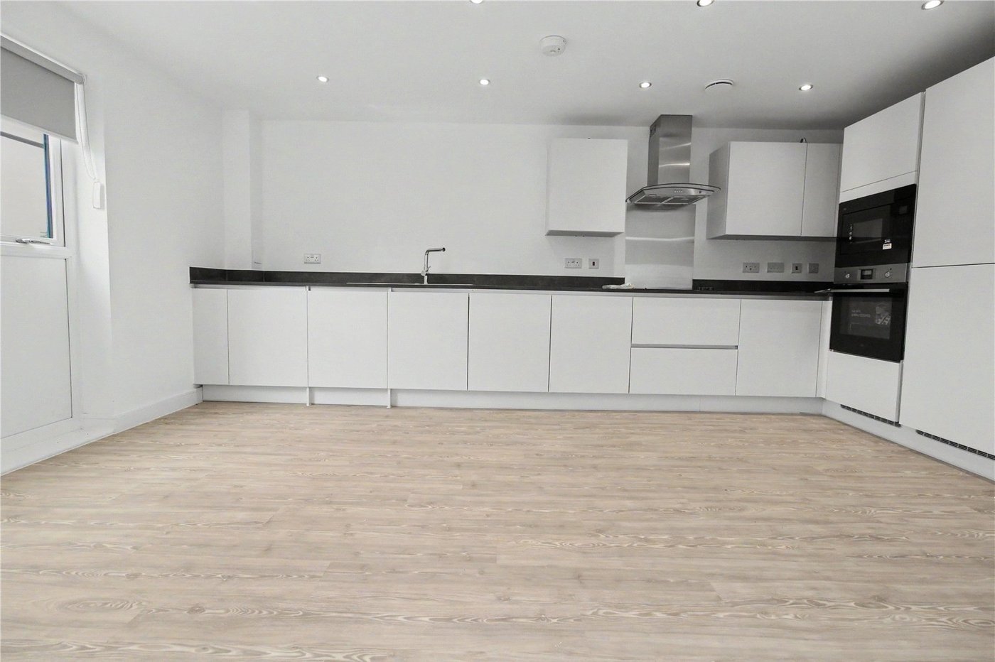 2 bedroom property to rent in Alkerden | Robinson Michael & Jackson