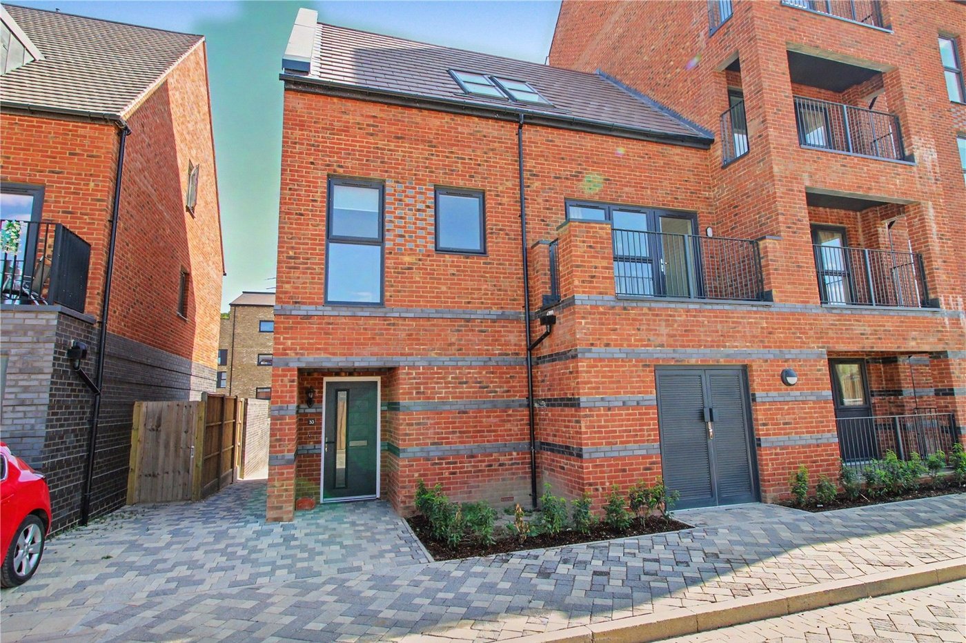 3 bedroom property to rent in Alkerden | Robinson Michael & Jackson