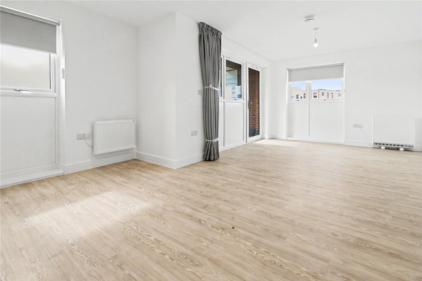 2 bedroom property to rent in Alkerden | Robinson Michael & Jackson