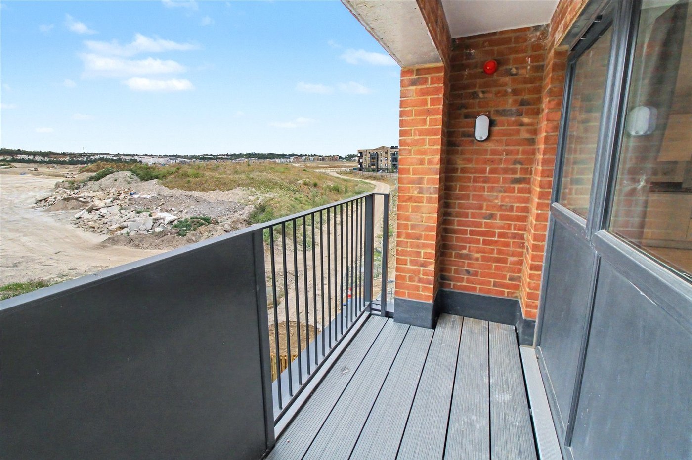 2 bedroom property to rent in Alkerden | Robinson Michael & Jackson