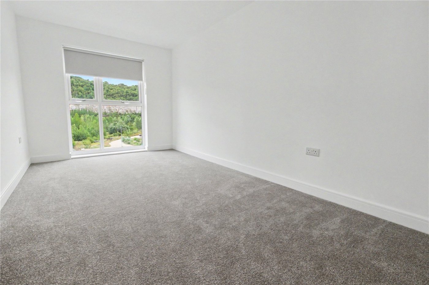 2 bedroom property to rent in Alkerden | Robinson Michael & Jackson