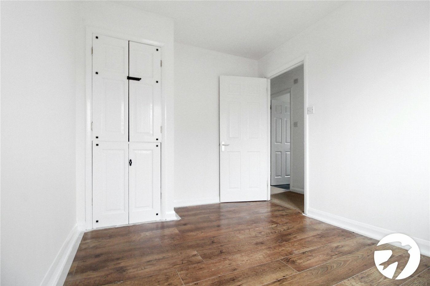 2 bedroom house to rent in Greenhithe | Robinson Michael & Jackson