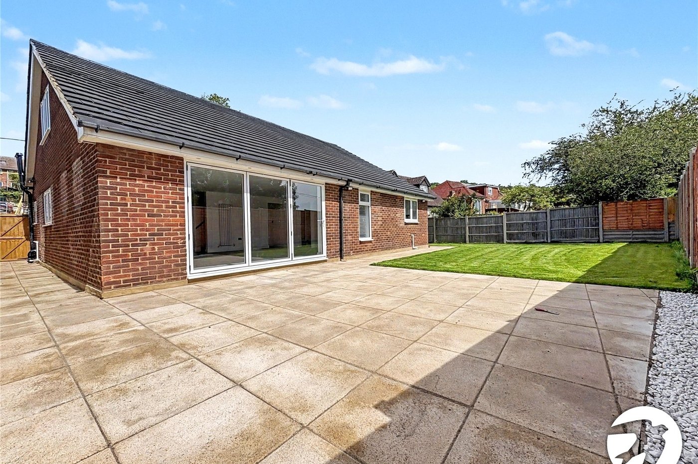 5 bedroom house to rent in Cuxton | Robinson Michael & Jackson