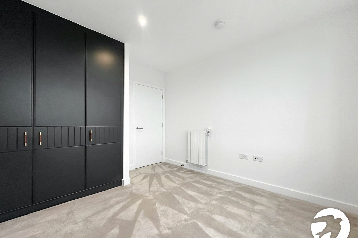 1 bedroom property to rent in Pettman Crescent | 