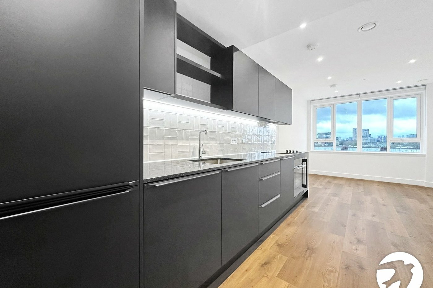 1 bedroom property to rent in Pettman Crescent | 